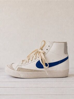 Nike White Leather Mid Top Blazer Mid 77’ Sail Game Royal Blue Sneakers GUC